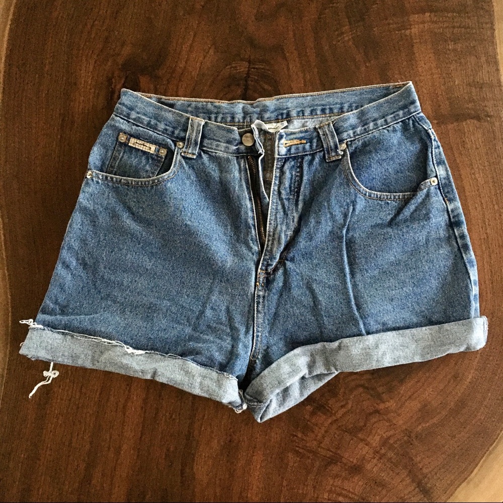 Vintage high waisted jean shorts